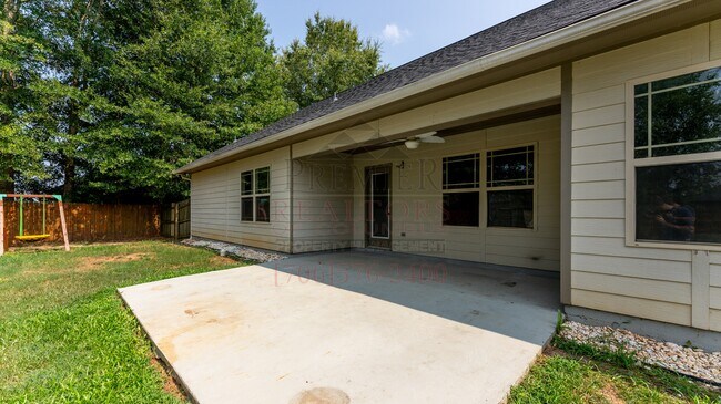 Building Photo - 13 Wheatland Way