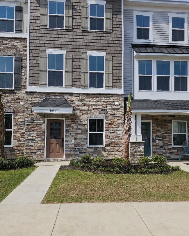 Building Photo - Long Term Rental Townhouse in Forest Pines - Myrtle Beach, SC
