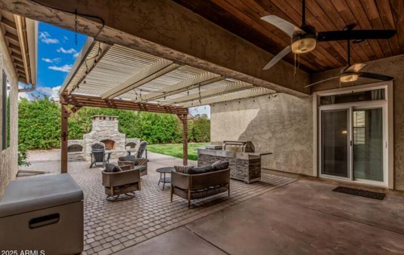 Building Photo - 4318 N 180th Dr