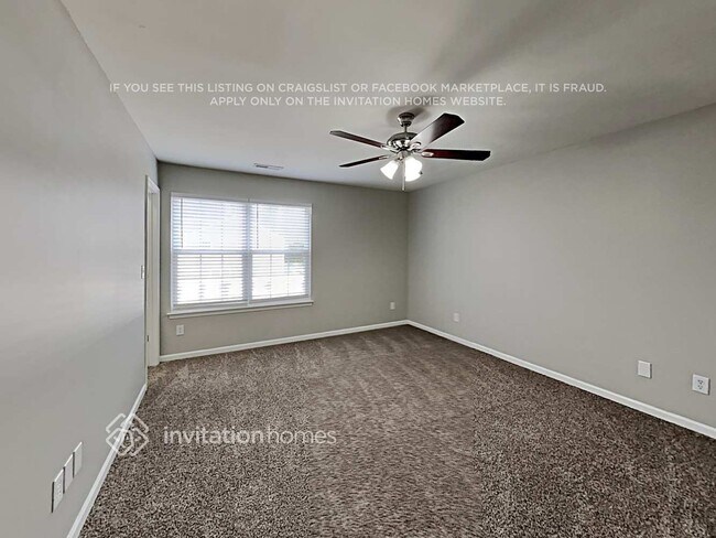 Building Photo - 5000 Mesa Ct