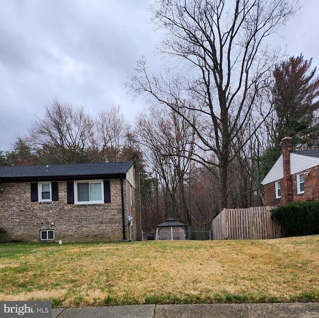 Building Photo - 4201 Kilbourne Dr