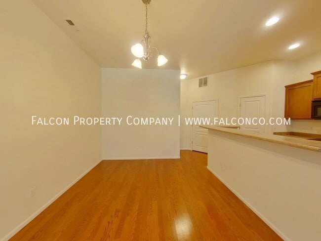 Building Photo - 5628 Saint Patrick Vw