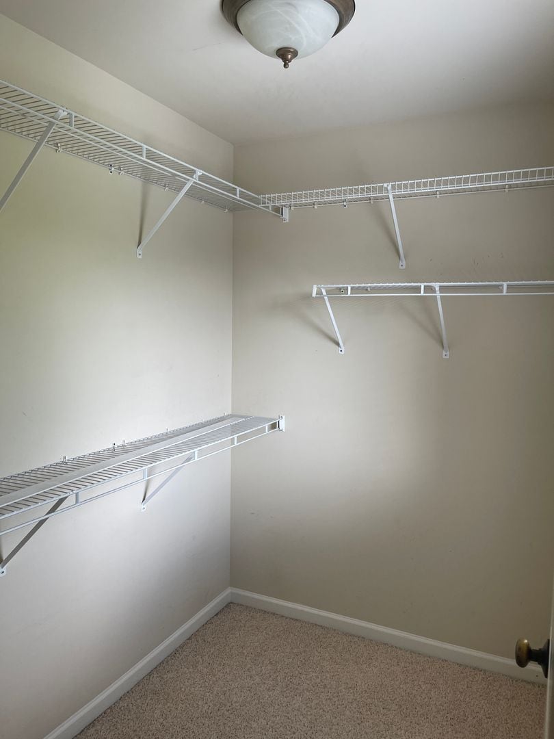 Building Photo - Stephanie Ct. Townhome