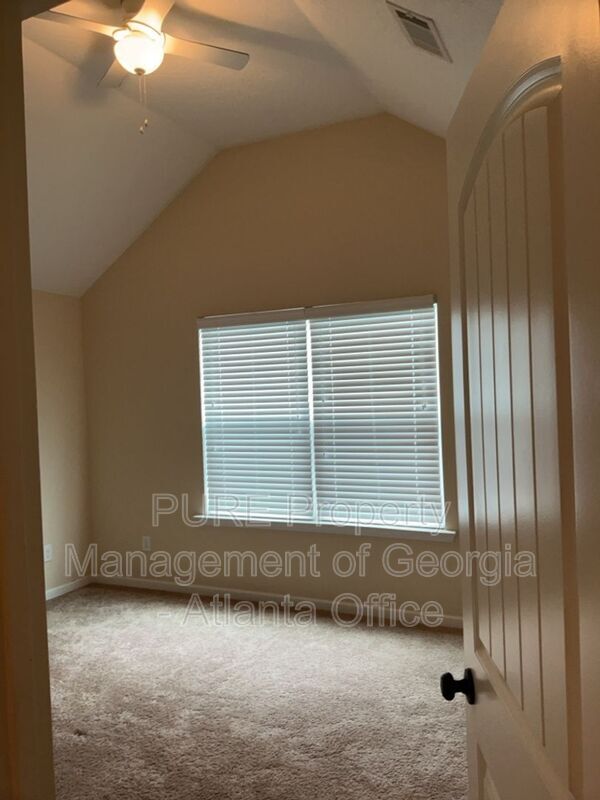 Building Photo - 1650 Tralee Ct