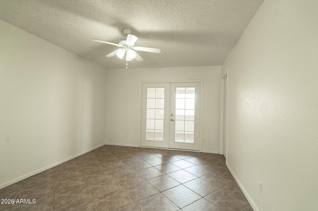 Building Photo - 3642 W Carla Vista Dr