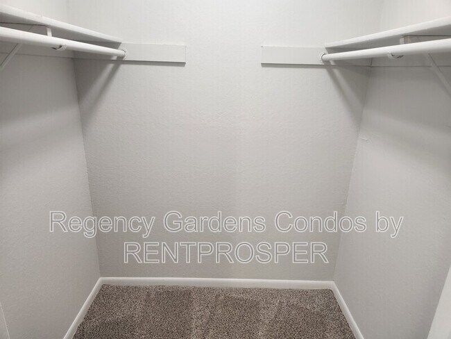 Building Photo - 4367 Thornbriar Ln