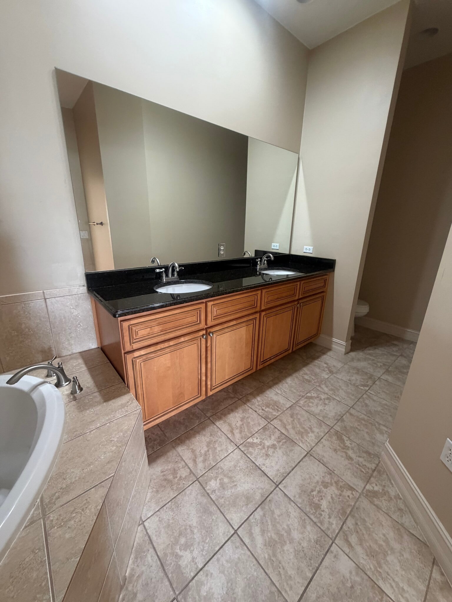 Building Photo - 10998 Goodwin St