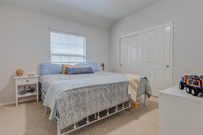 Building Photo - 1606 Barrington Hills Ln