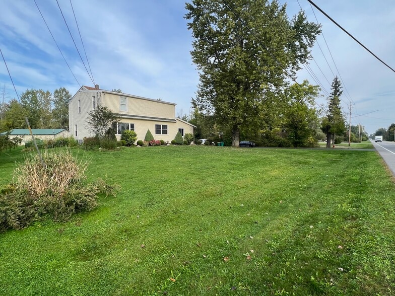 Building Photo - 8350 Goodrich Rd