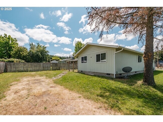 Building Photo - 3-bedroom 1 bath Single Level House