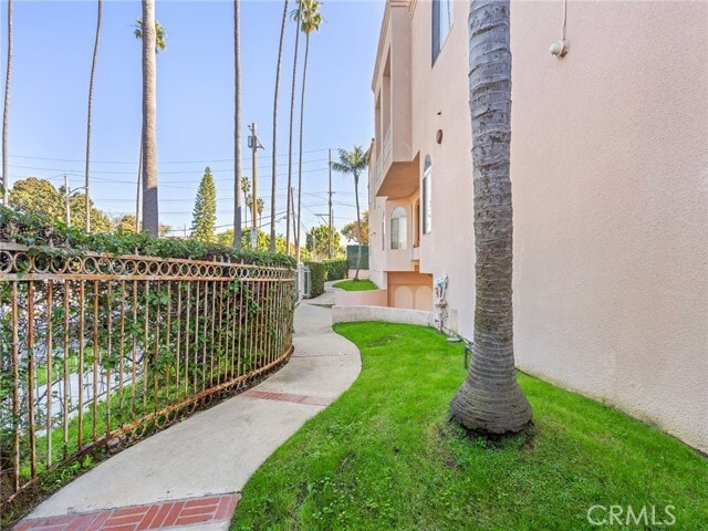 Building Photo - 408 W Queen St