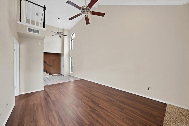 Building Photo - 2428 Forest Brook Ln