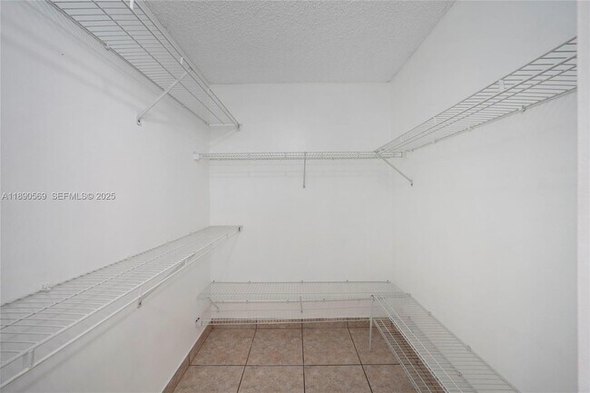 Building Photo - 1289 Majesty Terrace