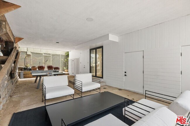 Building Photo - 24112 Malibu Rd