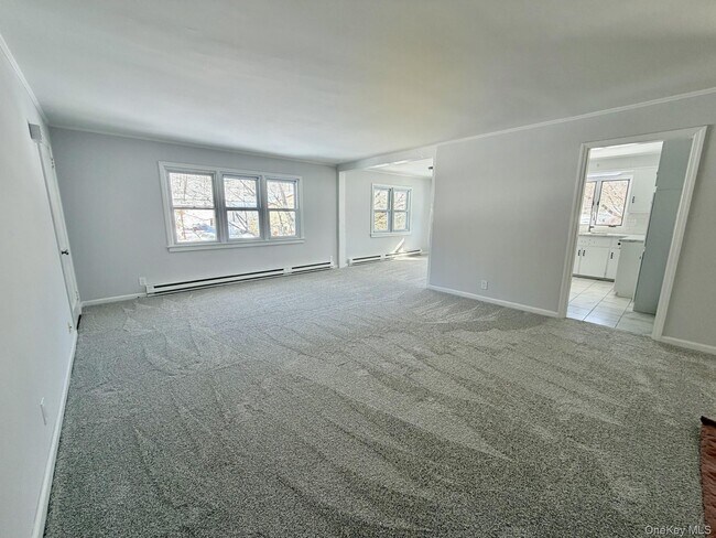 Building Photo - 375 NY-292