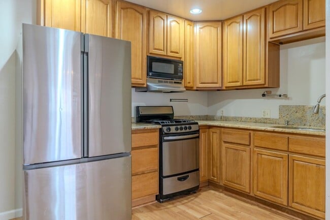 Building Photo - 1523 Valdez Way