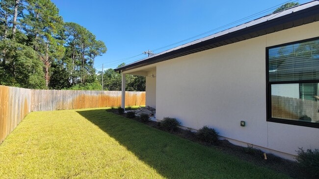 Building Photo - 1030 N County Hwy 393