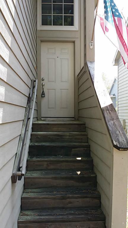 Building Photo - 46 Wineberry Pl