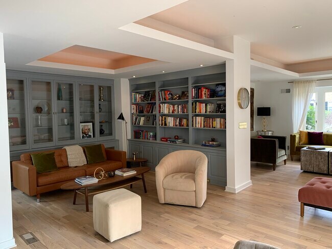 Building Photo - 4214 50th St NW