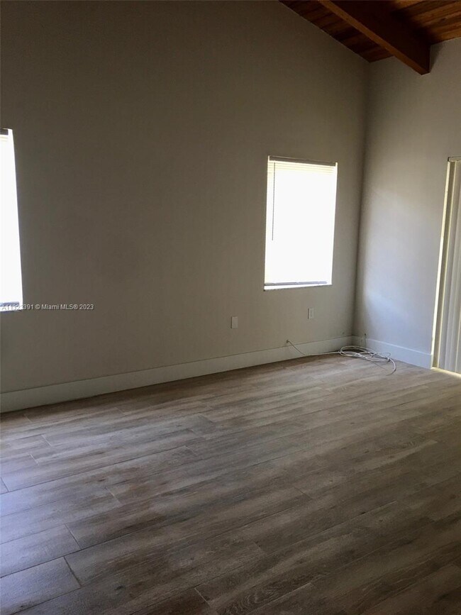 Building Photo - 12715 SW 102nd Terrace