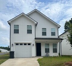 Building Photo - TRAVELERS REST RENTAL ALERT!