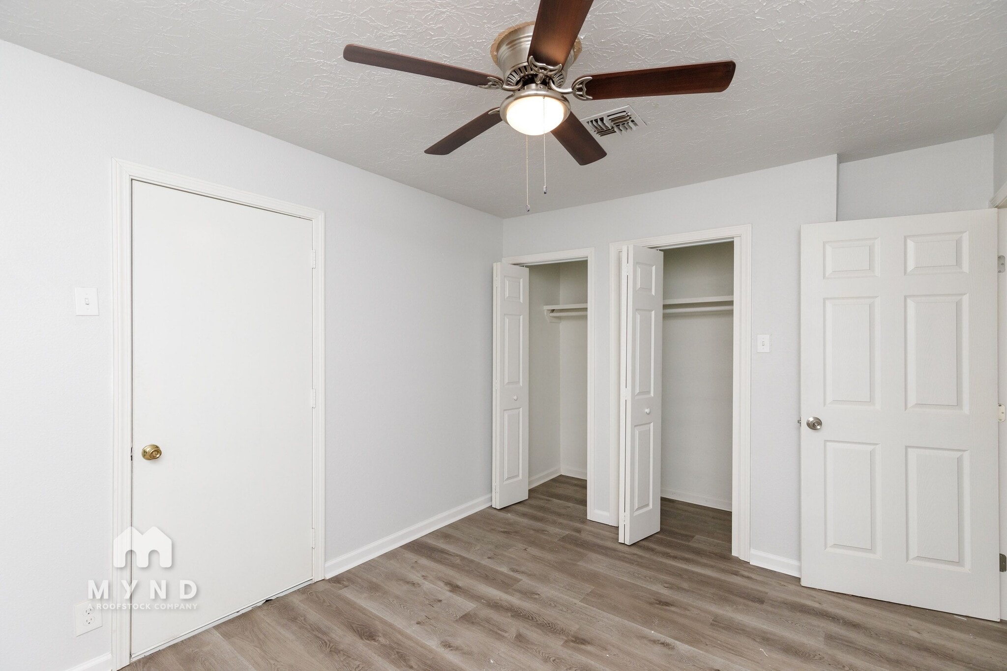 Building Photo - 2149 Karen Dr