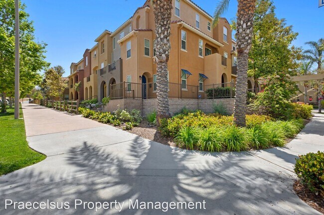 Primary Photo - 2 br, 2.5 bath House - 1884 Aquamarine Cou...