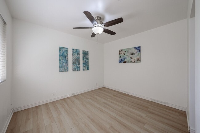 Building Photo - Great Location and Nicely Updated 2 Bed 2 Bath!