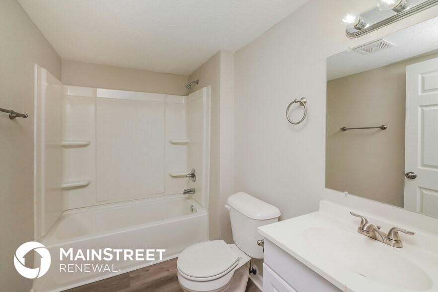 Building Photo - 3409 Vermont Ave