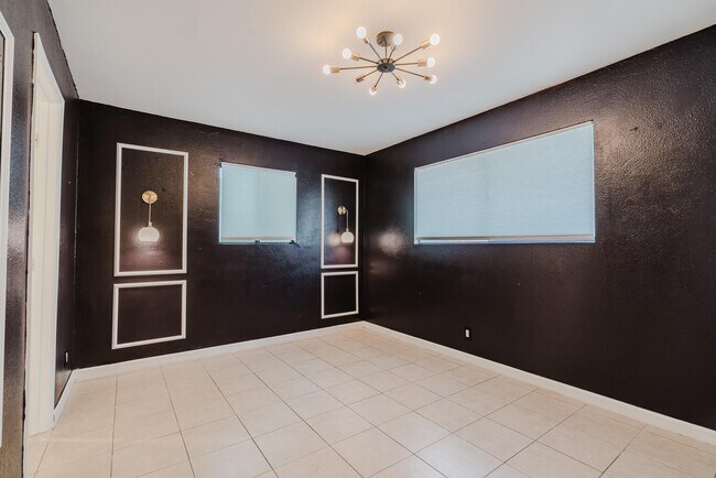 Building Photo - 52801 Avenida Alvarado