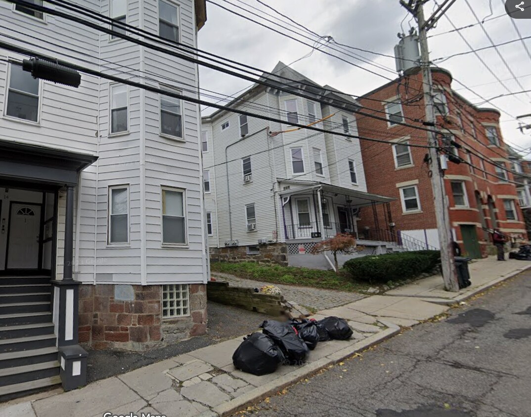 Building Photo - 14 Parker Hill Ave