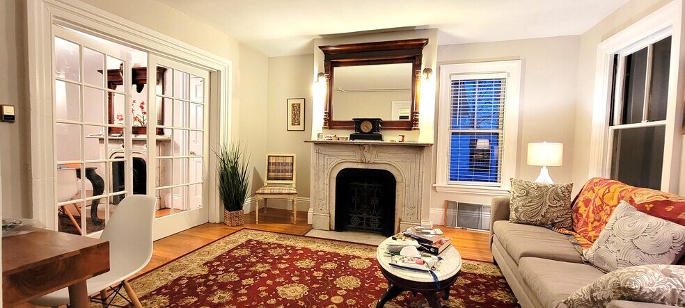 Nice historic details, 1850's house marble fireplaces - 54 Dudley St