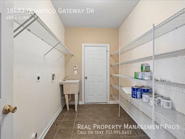 Building Photo - 18483 Quantico Gateway Dr
