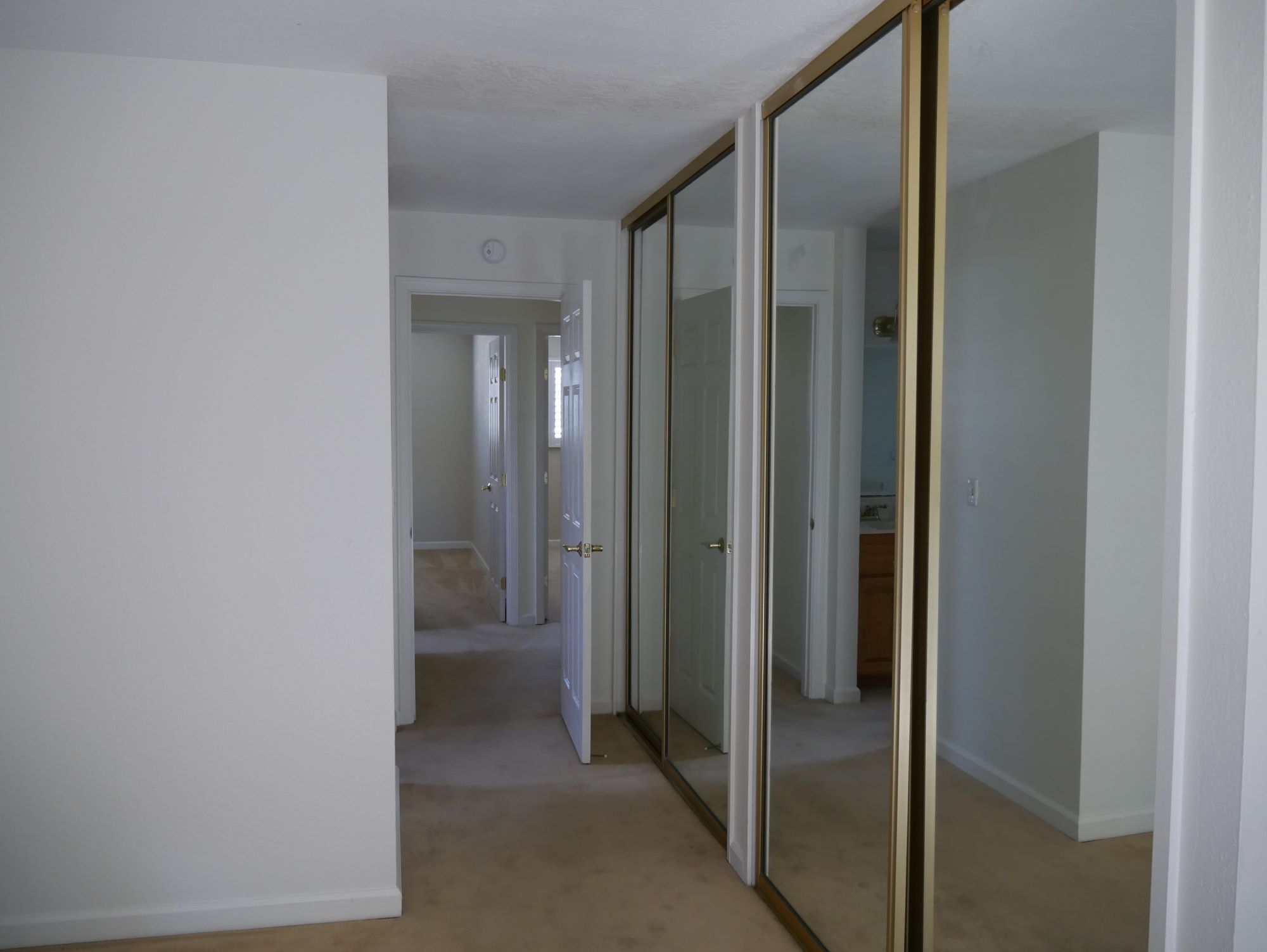 Building Photo - 5442 Anselmo Ct