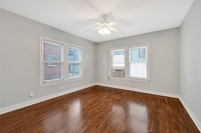 Building Photo - 4304 Pease St