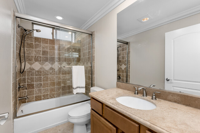 Building Photo - 4466 Coldwater Canyon Ave