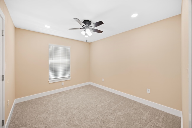 Building Photo - 1351 Sanibel Ln