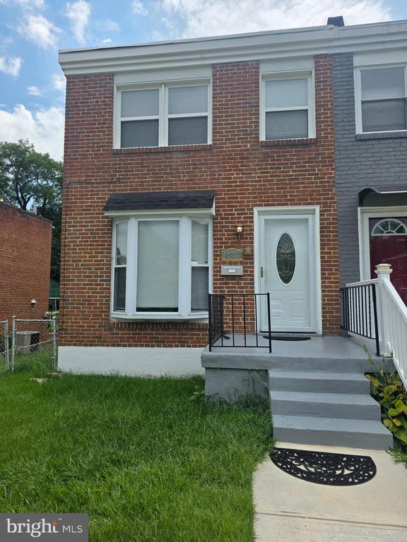 Building Photo - 2717 Woodland Ave