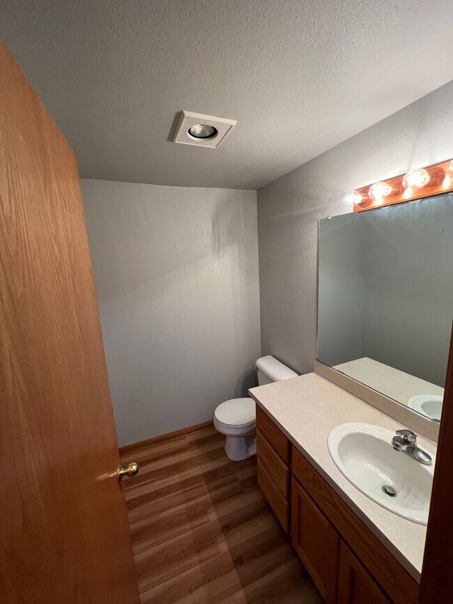 Building Photo - 2144 N 20th St