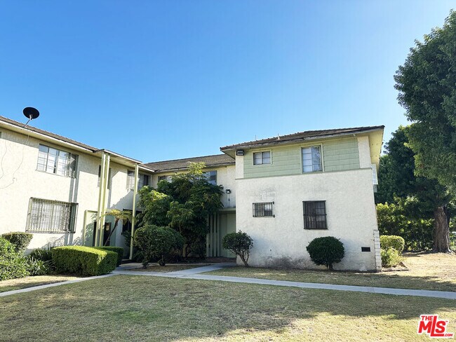Building Photo - 4064 S Muirfield Rd