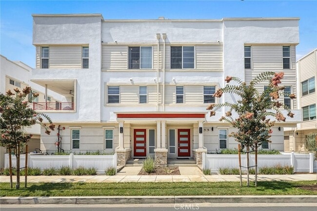 Building Photo - 137 St Francis St