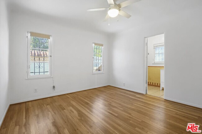 Building Photo - 1143 S Rimpau Blvd