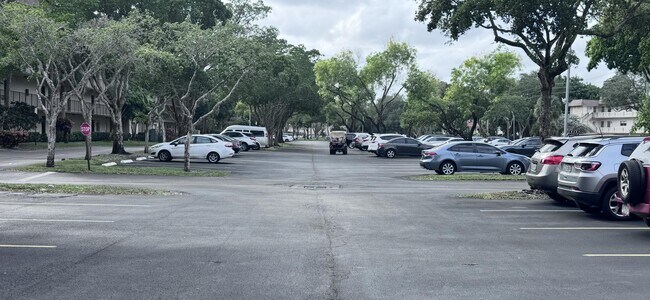 Building Photo - 3301 NW 47th Terrace