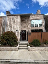 Building Photo - 4006 Breakwood Dr