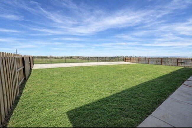 Building Photo - Executive Retreat in Brawley: Spacious 5-Bedroom Home Ideal for Corporate Stays or Refined Family...