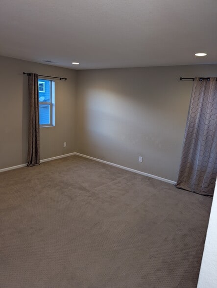 master bedroom - 6959 Joyce Ln