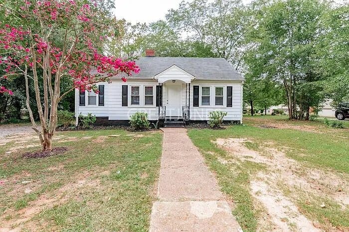 Building Photo - 105 Phillips St