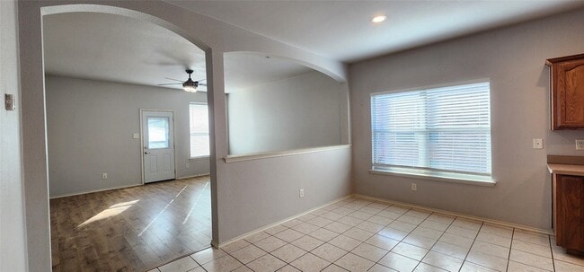 Building Photo - 1121 Beaverwood Ln