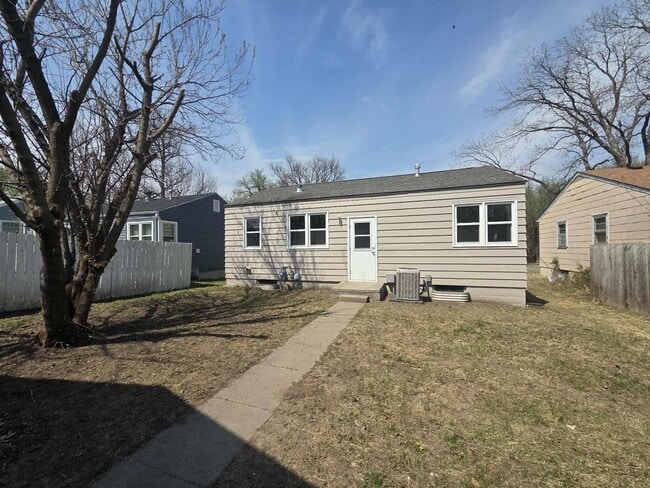 Building Photo - Newly Remodeled Home for Rent!