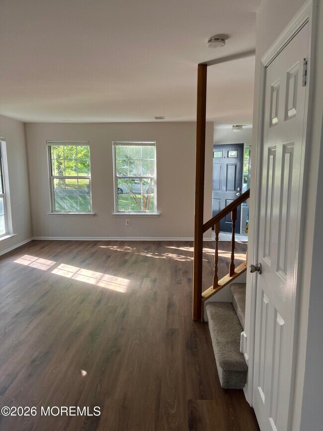 Building Photo - 157 Malibu Dr